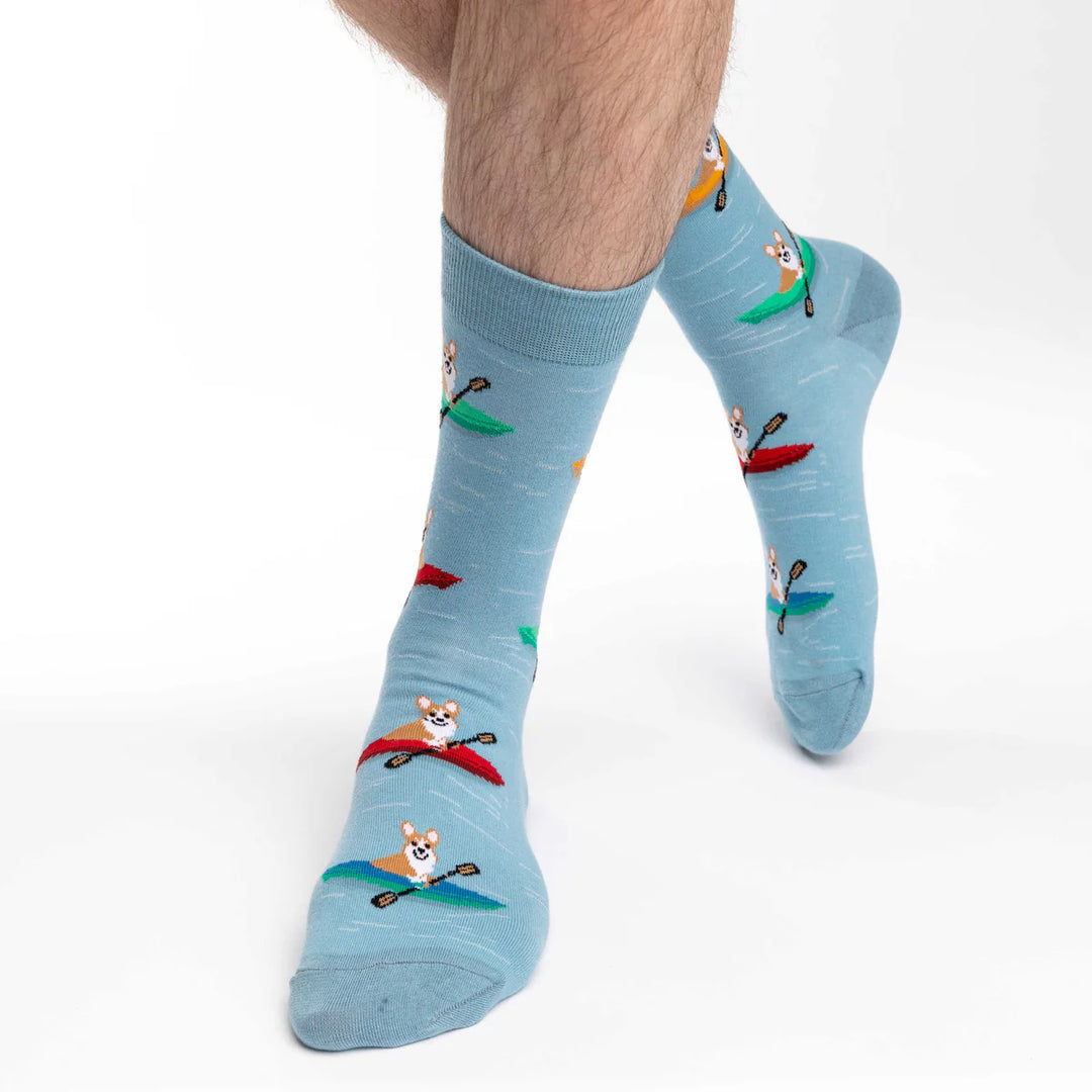Chaussettes « Corgi Kayaking » par Good Luck Sock