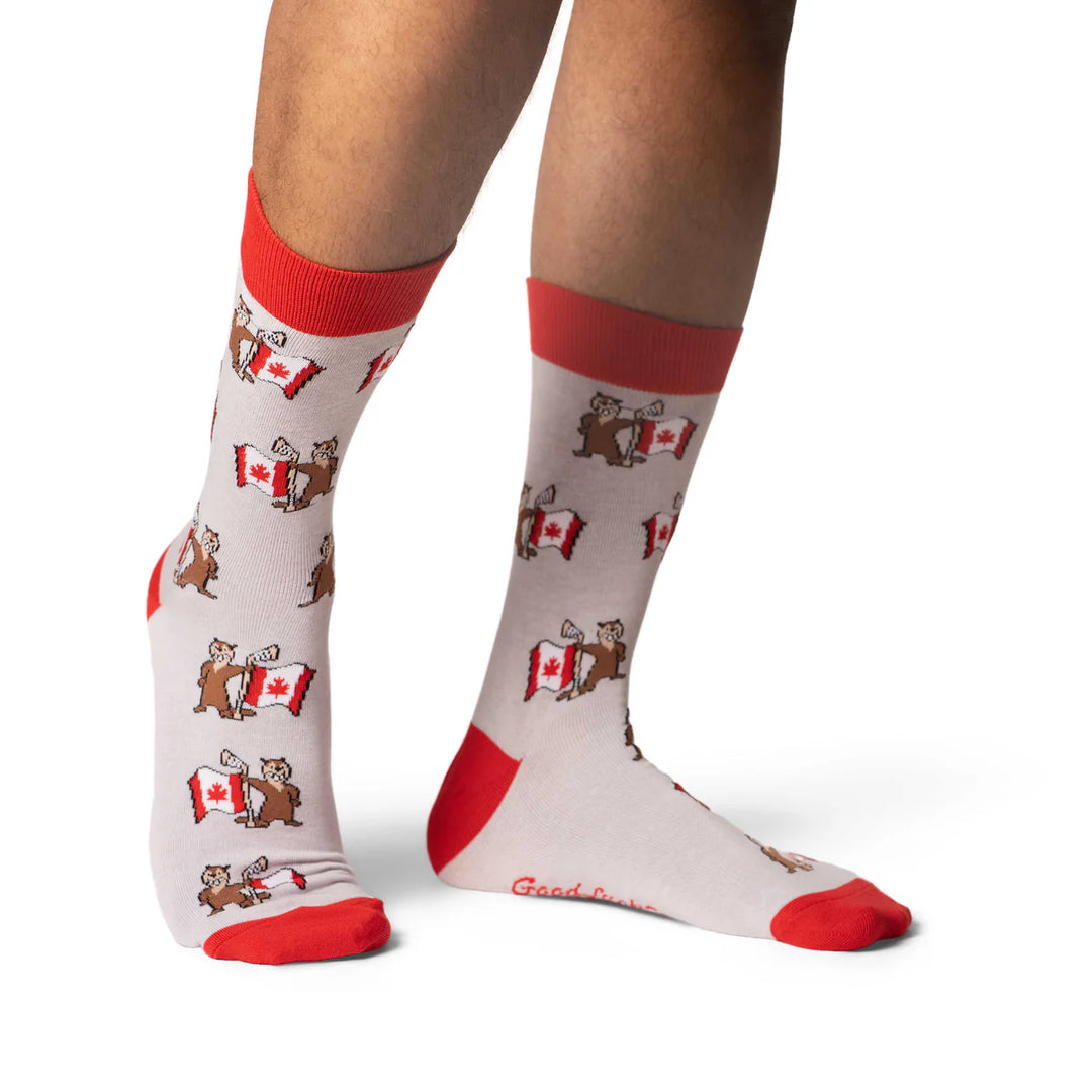 Chaussettes mi-mollet en coton « Feuille d'érable du Canada » par Good Luck Sock