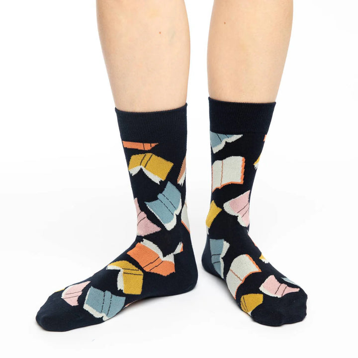Chaussettes en coton « Flying Books » de Good Luck Sock