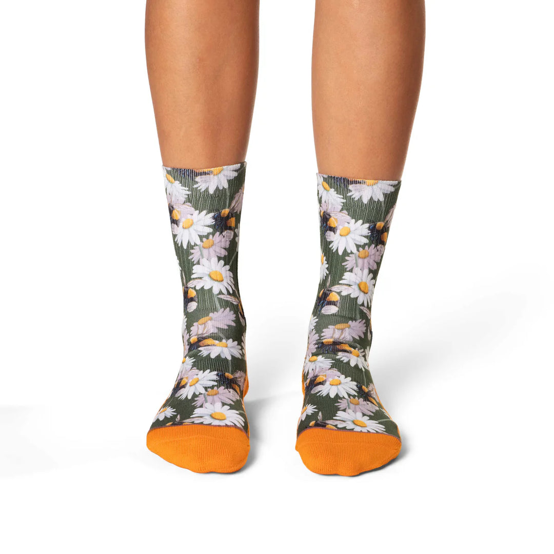 "Bees & Daisies Active Fit Crew Socks by Good Luck Sock - Medium