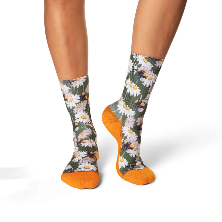 "Bees & Daisies Active Fit Crew Socks by Good Luck Sock - Medium