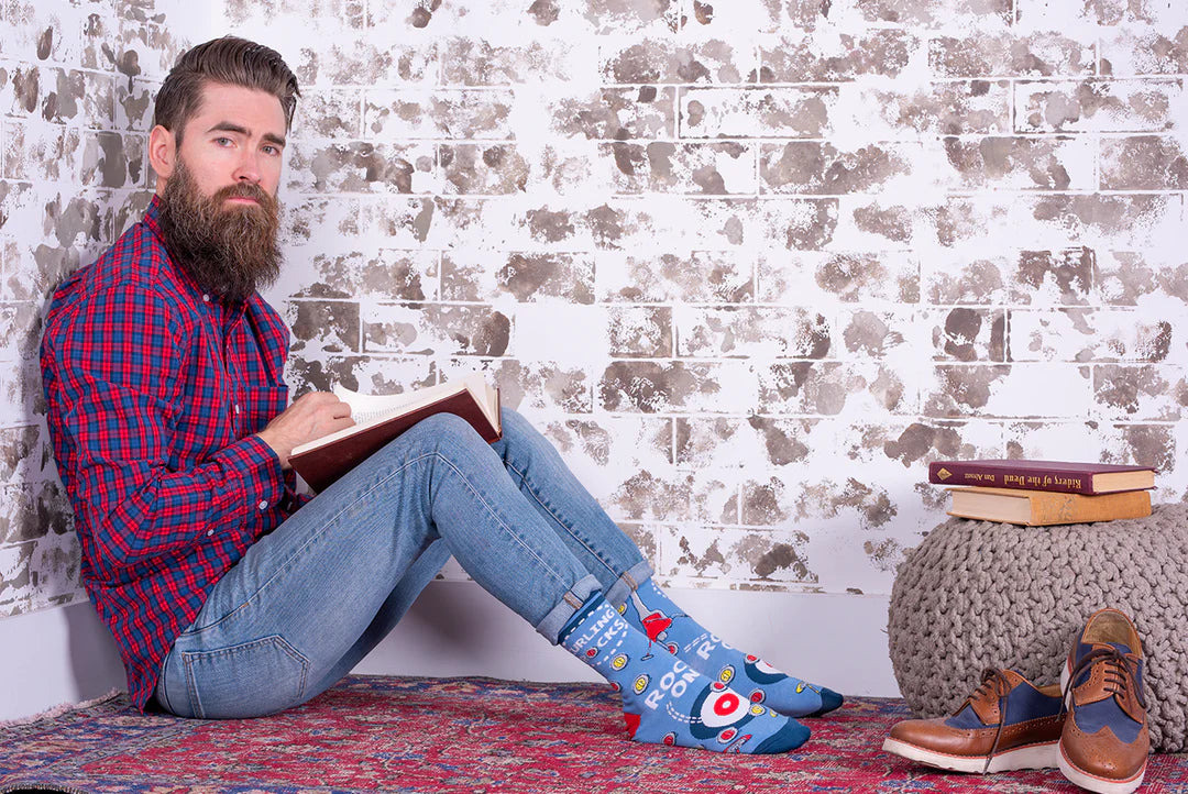 Chaussettes mi-mollet en coton « Curling Rocks » par Uptown Sox