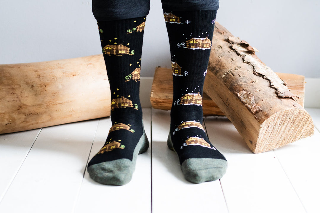 Chaussettes en coton à motif de paysage « Bouclier canadien » de Friday Sox Co