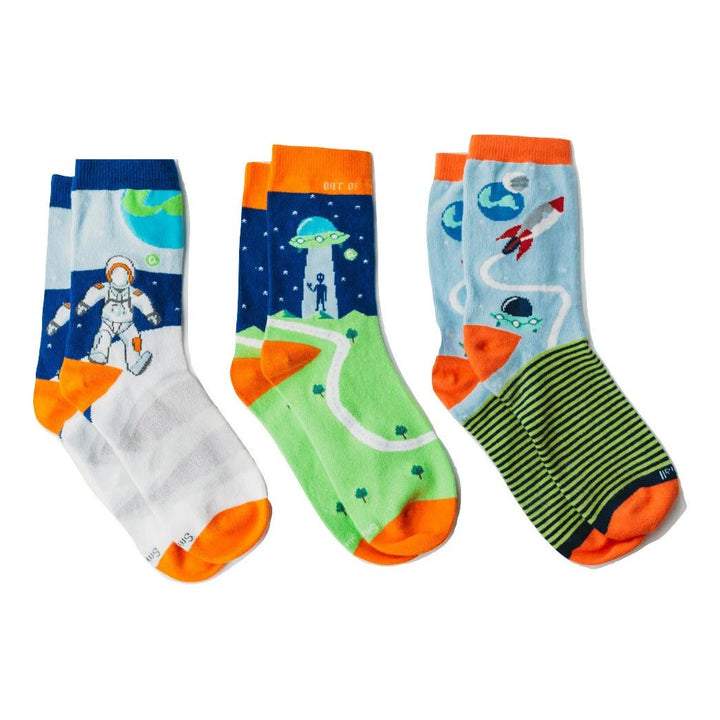 Q for Quinn "Out of This World"  (3 pairs)