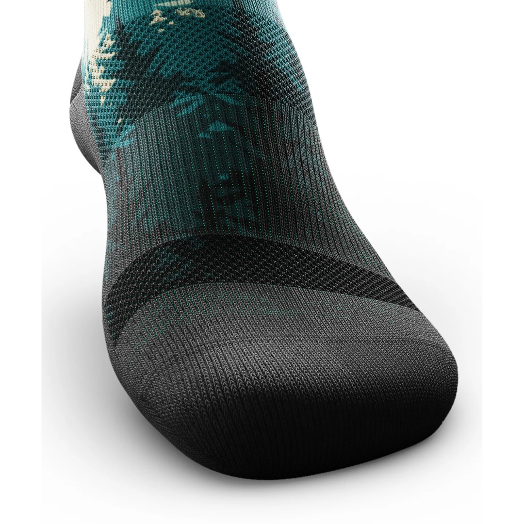 "Free Ride" Performance Crew Running Socks by Outway