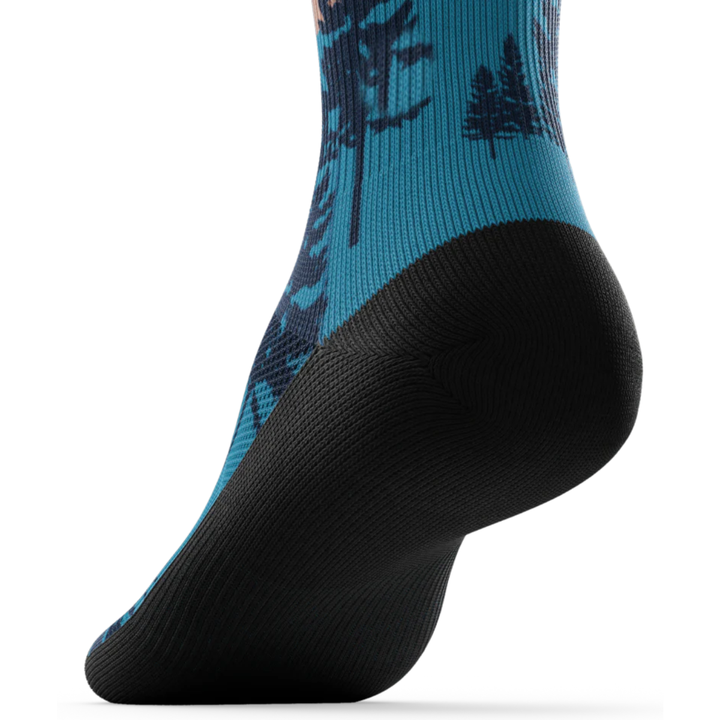 "Bright Night" Performance Crew Running Socks by Outway