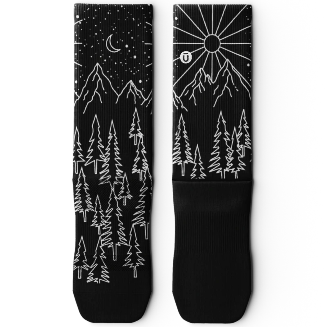 "Day N Night" Performance Crew Running Socks by Outway