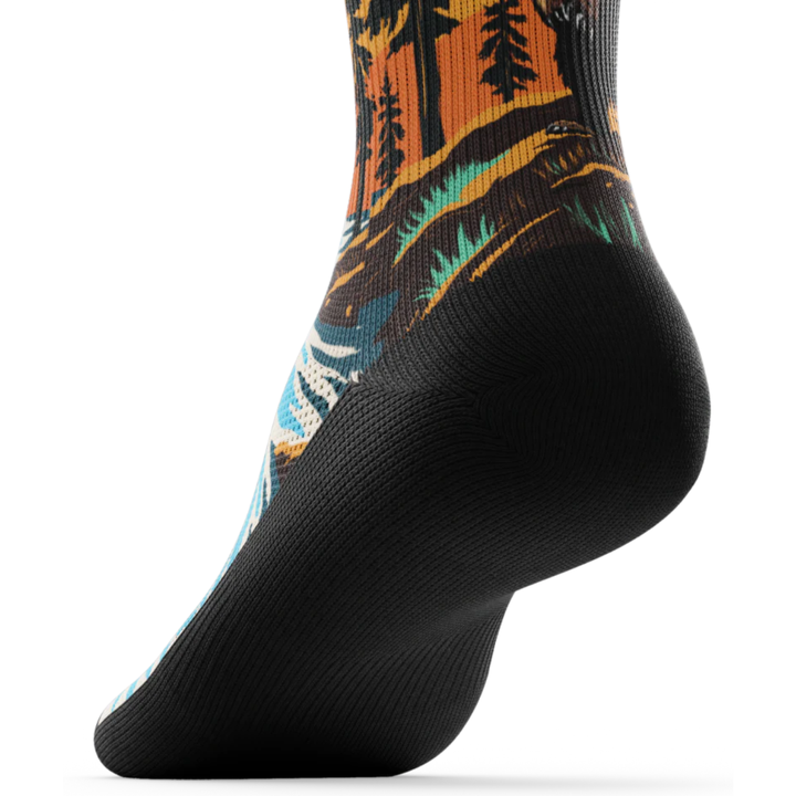 "Grizzly Bear" Performance Crew Running Socks by Outway