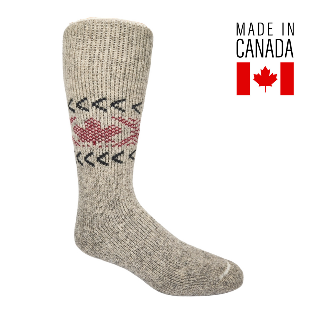 Wool Winter Socks with Maple Leaf pattern 