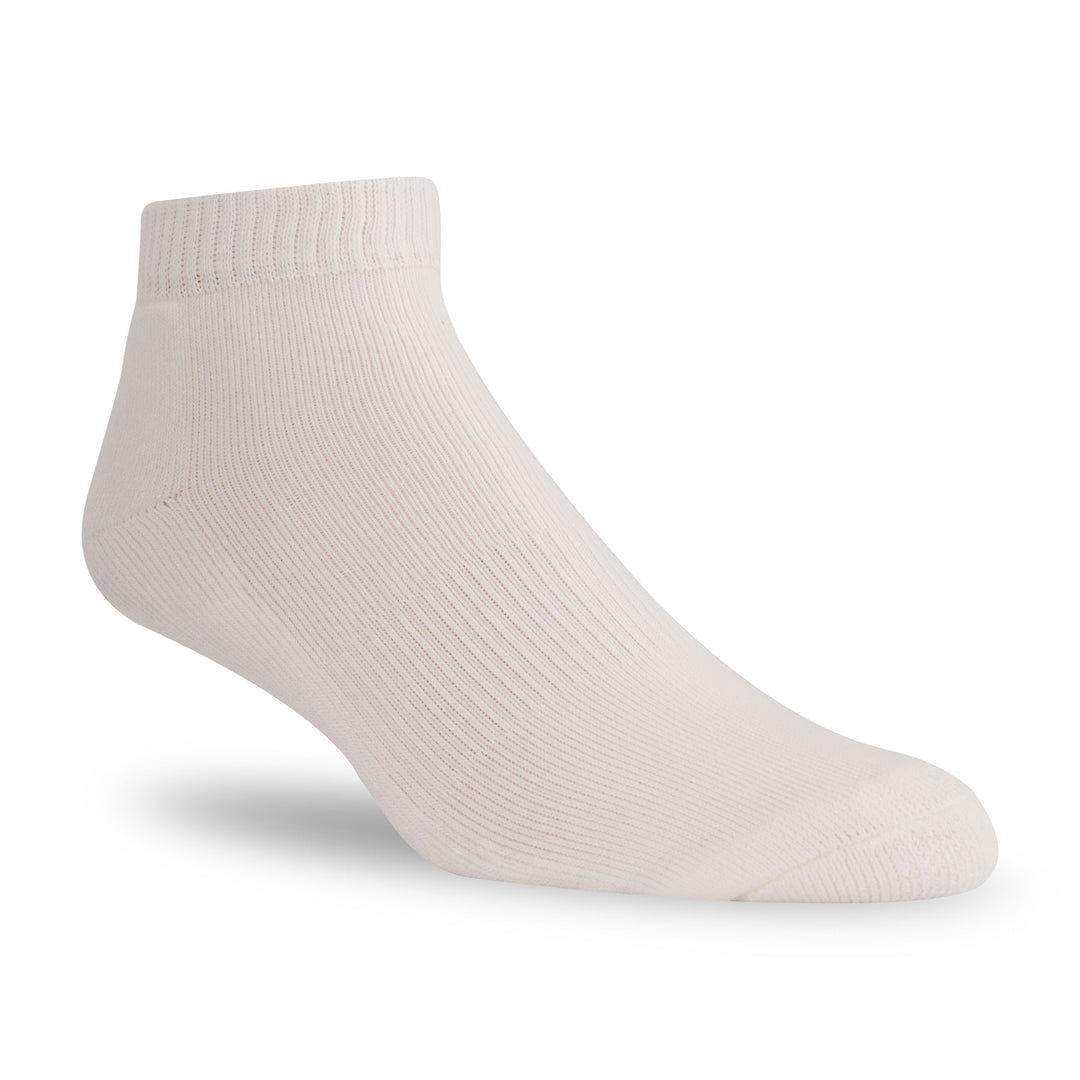 plain bamboo ankle socks in white
