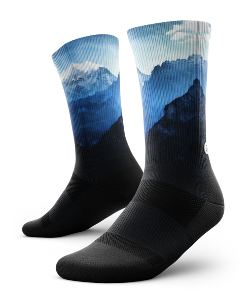 running socks with mountains 